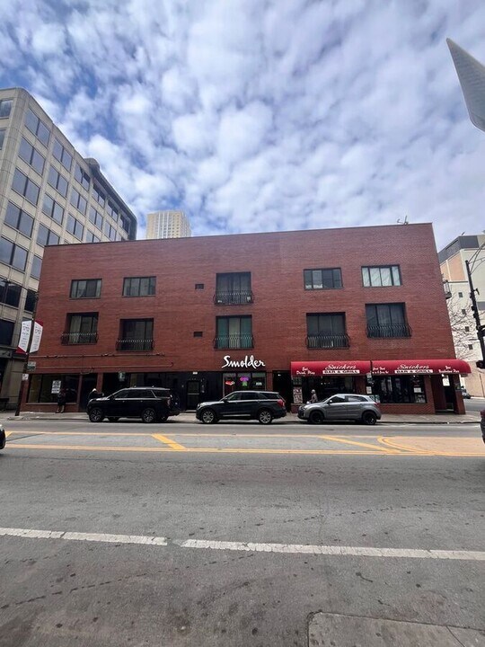 440 N State St in Chicago, IL - Building Photo