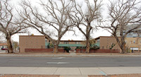 1404 San Carlos Dr SW in Albuquerque, NM - Foto de edificio - Building Photo