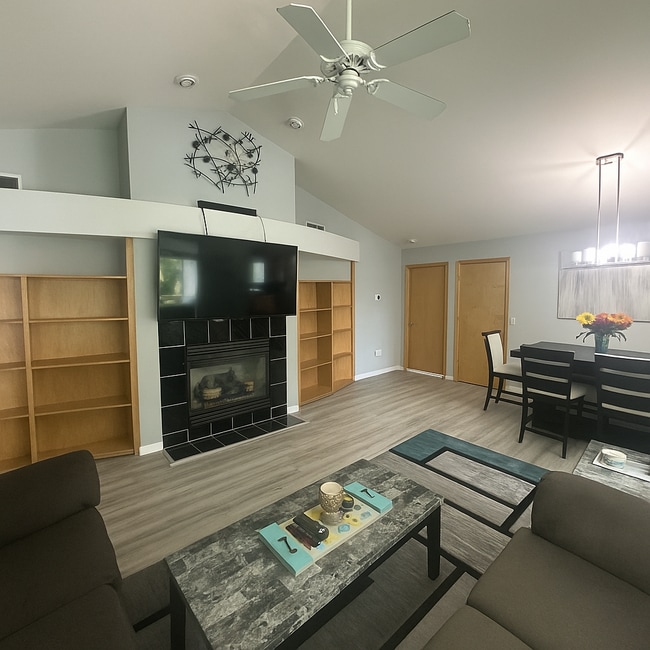 3510 S Toldt Cir in Milwaukee, WI - Building Photo - Building Photo