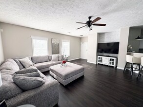 1247 Park Run Dr in Franklin, TN - Building Photo - Building Photo