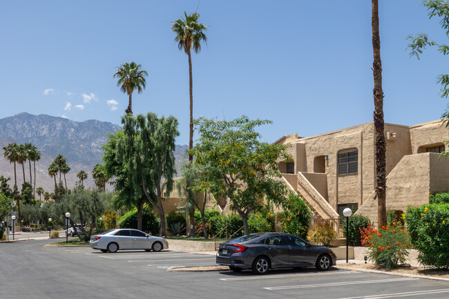 Palm Springs Golf and Tennis Club in Palm Springs, CA - Building Photo - Building Photo