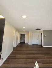 809 Badgley Dr in Modesto, CA - Building Photo - Building Photo