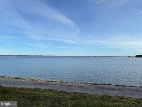 10 Queen Elizabeth Ct in Chester, MD - Building Photo - Building Photo