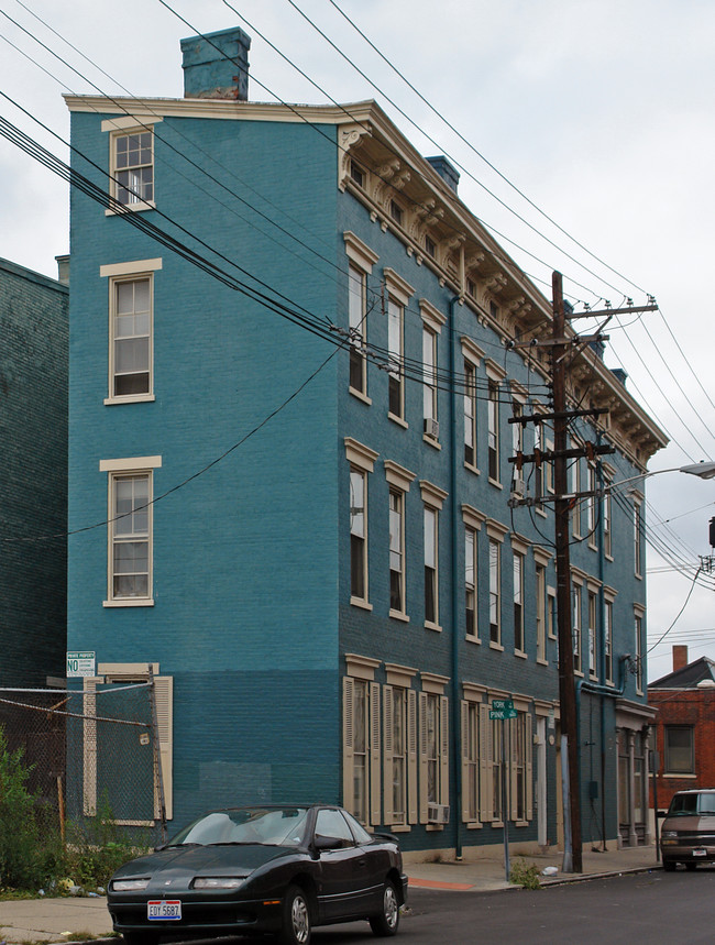 1830 Freeman Ave in Cincinnati, OH - Building Photo - Building Photo