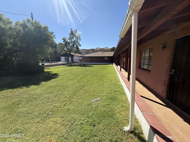 5107 E Oak St in Phoenix, AZ - Building Photo - Building Photo
