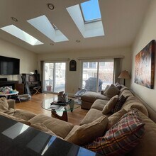 211 W 9th St in Boston, MA - Building Photo - Building Photo