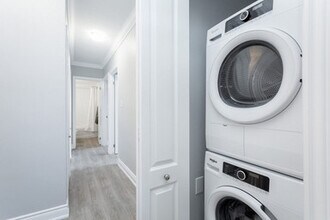 7 Catalina Dr in Hamilton, ON - Building Photo - Building Photo