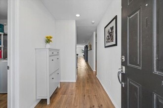 13617 Knights Br Dr in Elgin, TX - Foto de edificio - Building Photo