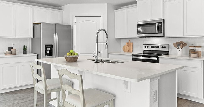 Loggia Pointe in Jacksonville, FL - Building Photo - Building Photo