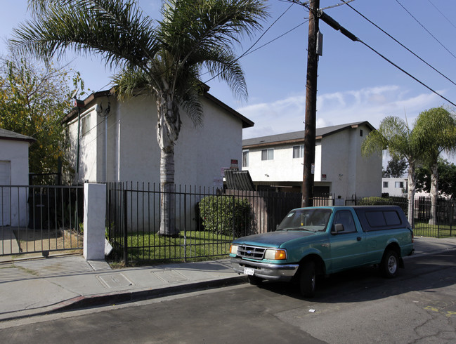 230-238 50th St in San Diego, CA - Building Photo - Building Photo