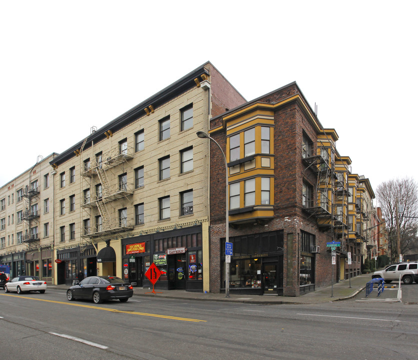 Cambridge & Trinity Apartments in Portland, OR - Building Photo