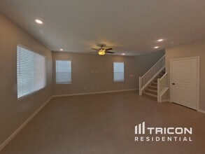 6743 Palmer Crst St in North Las Vegas, NV - Building Photo - Building Photo