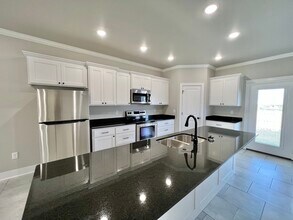 Bradford Duplexes in Tontitown, AR - Building Photo - Building Photo