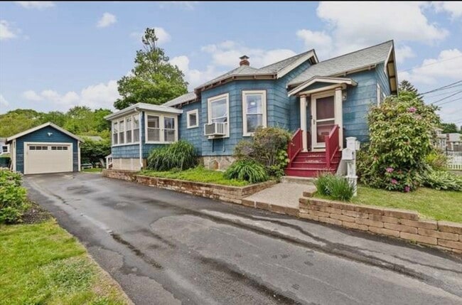 109 Bouve Ave in Brockton, MA - Building Photo - Building Photo