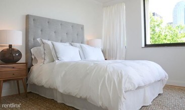 255 Massachusetts Ave-Unit -# 1992 in Boston, MA - Foto de edificio - Building Photo