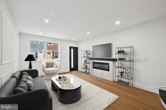 1528 Manton St in Philadelphia, PA - Building Photo - Building Photo