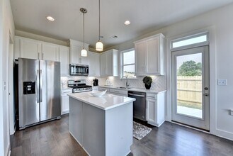 108 Auburn Gate Ln in Auburn, GA - Building Photo - Building Photo