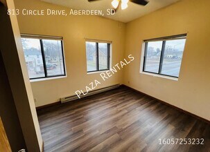 10 9th Ave SW-Unit -13 in Aberdeen, SD - Building Photo - Building Photo