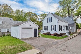 3 Madison St in Newburyport, MA - Foto de edificio - Building Photo