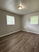 135 Sheila Ln in Powder Springs, GA - Building Photo - Building Photo