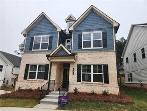 301 Fraley Dr in Woodstock, GA - Building Photo - Building Photo