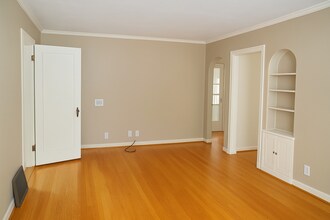 1833 Garden St, Unit Bedroom with private Bath in West Lafayette, IN - Building Photo - Building Photo