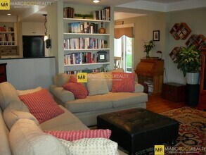 89 Gladstone St in Boston, MA - Building Photo - Building Photo