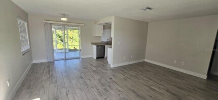 3722 Rosemary Dr in Punta Gorda, FL - Foto de edificio - Building Photo