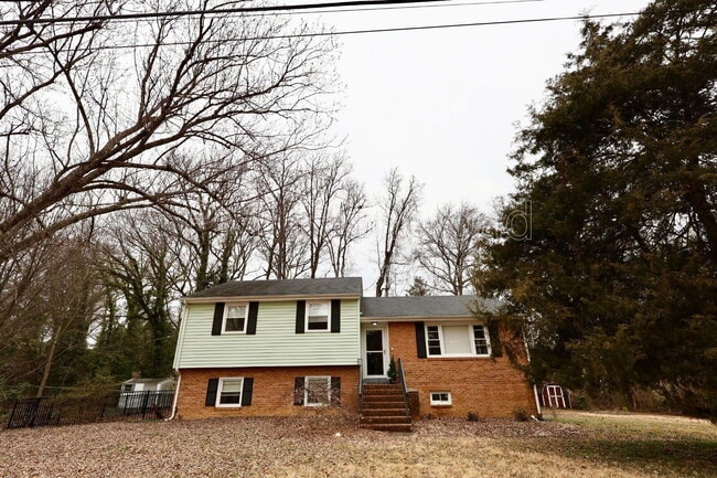 3012 Elmbrook Rd in Richmond, VA - Building Photo - Building Photo