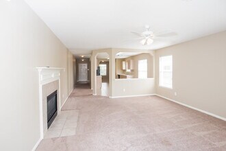 3111 Wild Turkey Ln in Pearland, TX - Building Photo - Building Photo