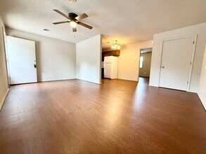 407 SE 4th St in Bentonville, AR - Building Photo - Building Photo