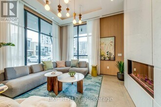 770 Whitlock Ave in Milton, ON - Building Photo - Building Photo