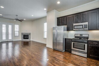 4323 Dickason Ave in Dallas, TX - Building Photo - Building Photo