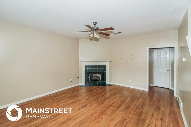 768 Breeze Way in Memphis, TN - Foto de edificio - Building Photo