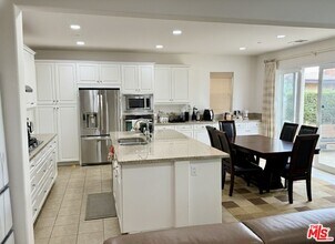 68 Revell Cir in Buena Park, CA - Building Photo - Building Photo