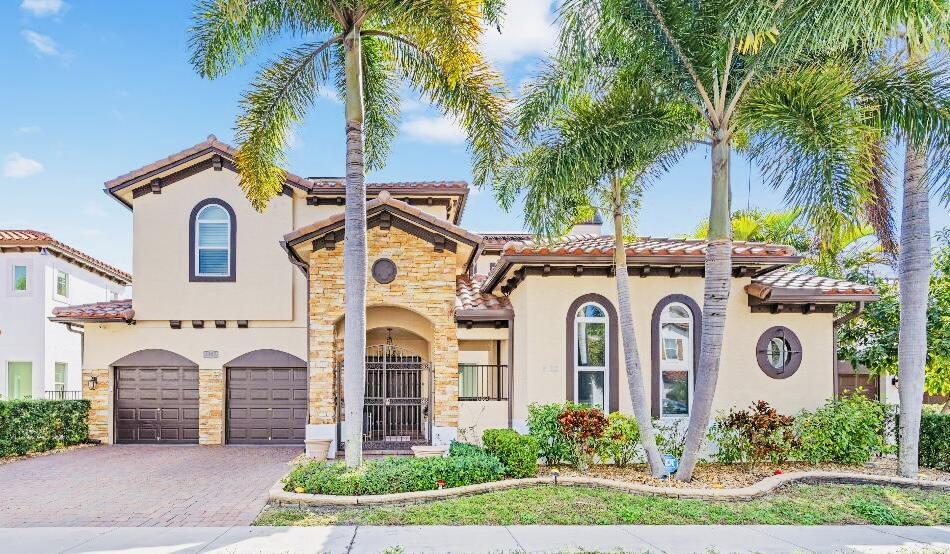 4102 Artesa Dr in Boynton Beach, FL - Building Photo