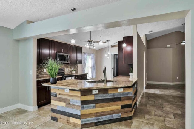 3795 Iceni Court in Middleburg, FL - Building Photo - Building Photo