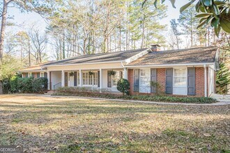 45 Brandon Ridge Dr NE in Atlanta, GA - Building Photo - Building Photo
