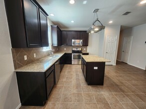 8107 Rustic Terrace in San Antonio, TX - Building Photo - Building Photo