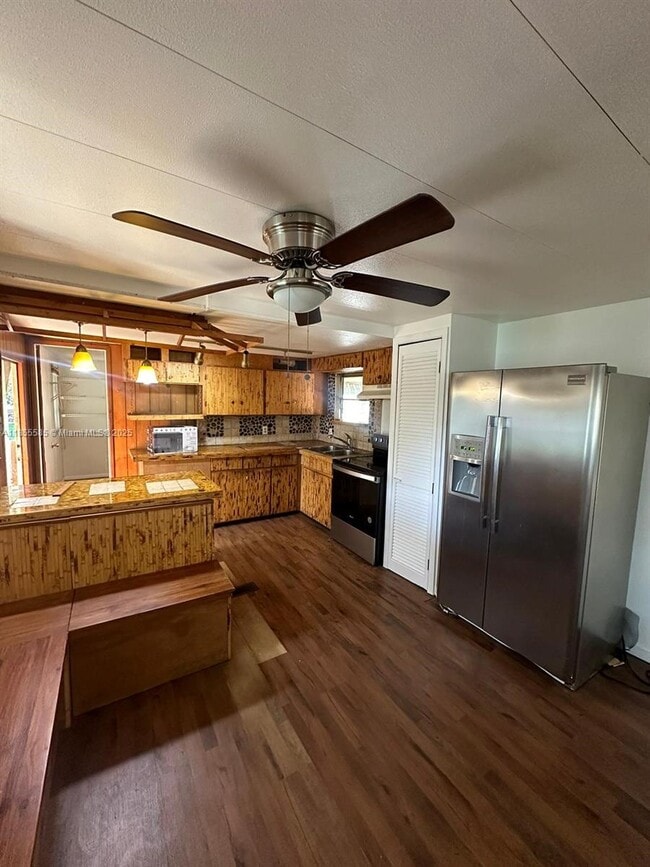 1590 SW 65th Terrace
