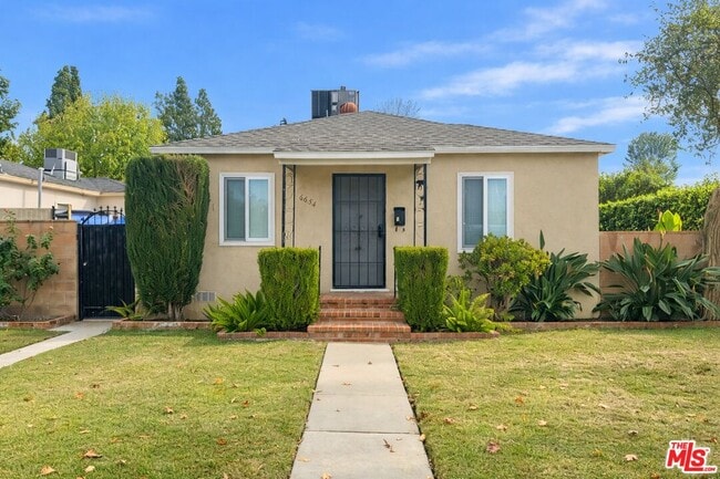 property at 6654 Aldea Ave