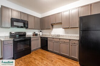 1903 E Marshall St, Unit 501-V in Richmond, VA - Foto de edificio - Building Photo