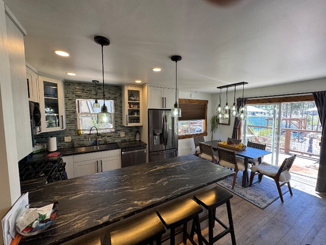 11869 Deerfield Dr, Unit Deerfield Truckee in Truckee, CA - Building Photo - Building Photo