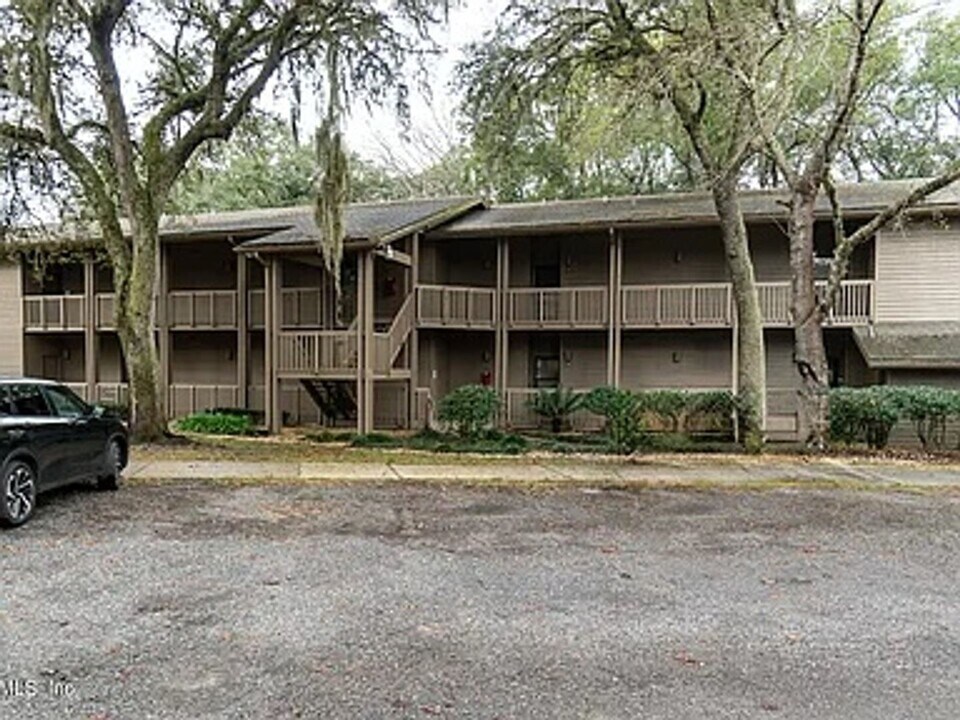 2930 Ravines Rd in Middleburg, FL - Building Photo