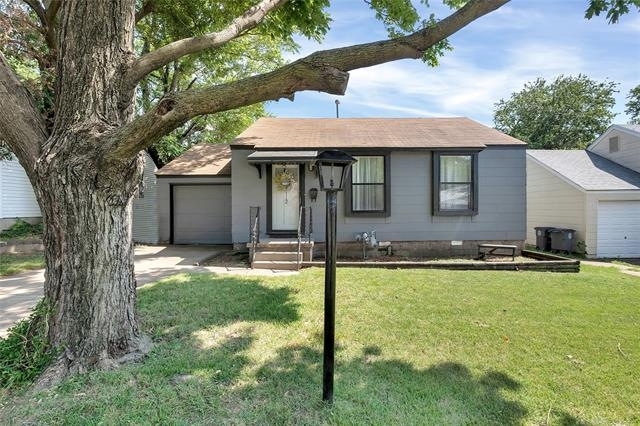 7112 E 4th Pl in Tulsa, OK - Building Photo