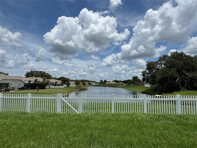 12827 Early Run Ln in Riverview, FL - Building Photo - Building Photo