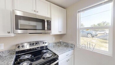 2405 E St Vrain St in Colorado Springs, CO - Foto de edificio - Building Photo