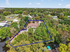 11426 Palmetto Dr in Tavares, FL - Building Photo - Building Photo