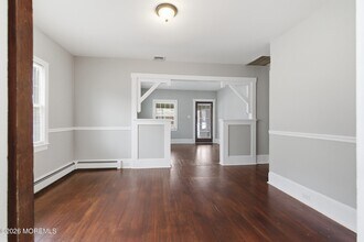 708 Atlantic Ave in Point Pleasant Beach, NJ - Foto de edificio - Building Photo