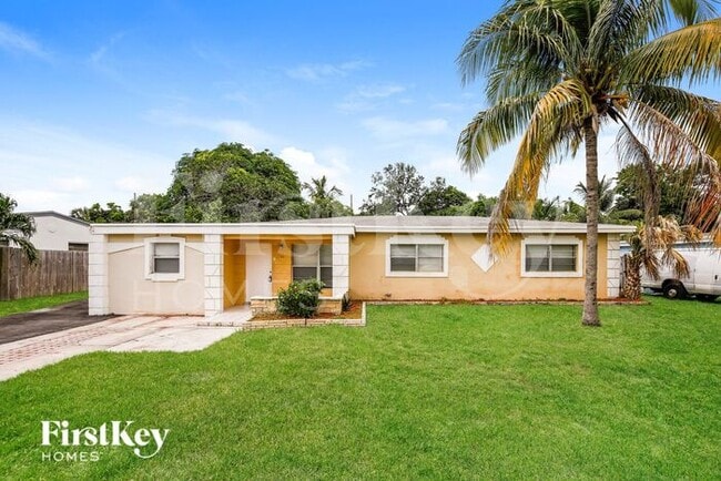 property at 1105 Arizona Ave